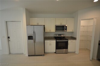 3306 Bassie Ct in Ft. Myers, FL - Building Photo - Building Photo