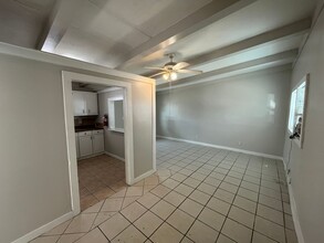 9809 S Padre Island Dr in Corpus Christi, TX - Building Photo - Building Photo