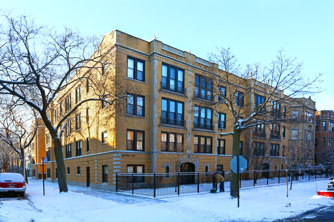 Damen Fargo in Chicago, IL - Building Photo