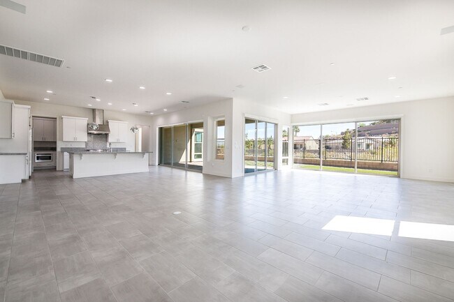 2150 Monte Bianco Pl in Henderson, NV - Building Photo - Building Photo