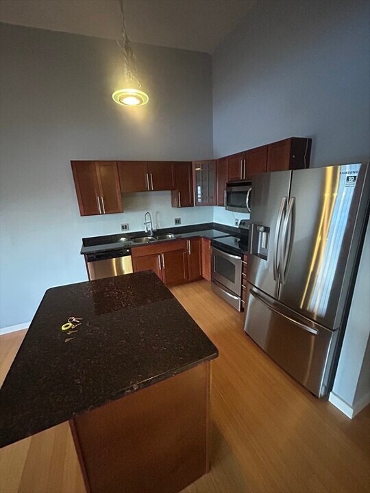 1511 Main St in Worcester, MA - Building Photo