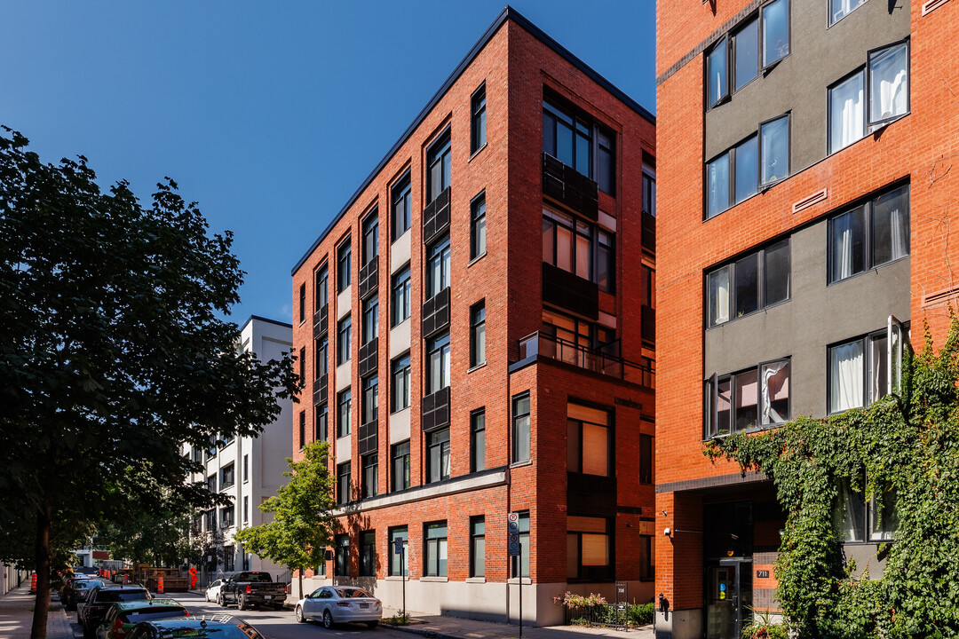 723 Rue in Montréal, QC - Building Photo