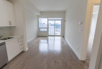 460-460 Adelaide St E in Toronto, ON - Building Photo - Building Photo