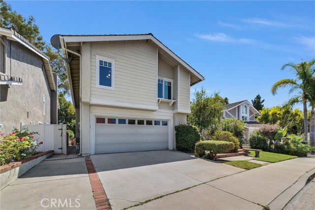 11 Hidalgo in Irvine, CA - Building Photo - Building Photo