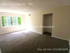 15959 Nelacrest Rd in East Cleveland, OH - Building Photo - Building Photo