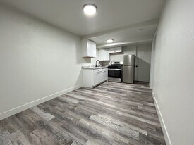 500 S Main St in Springville, UT - Building Photo