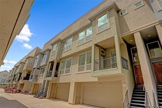 5446 Crooms St in Houston, TX - Building Photo - Building Photo