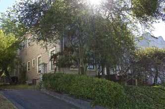 1669 Oxford St in Berkeley, CA - Building Photo - Building Photo