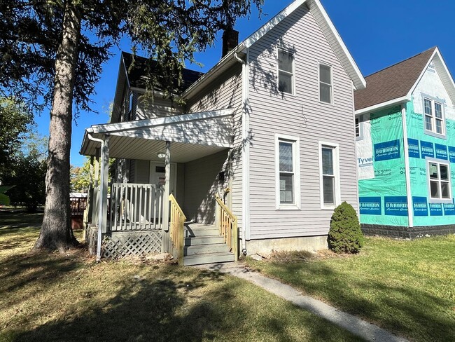 property at 2210 Oliver St