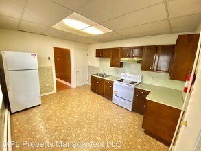 431 W Queen St in Annville, PA - Building Photo - Building Photo