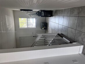 3259 W 100th Terrace in Hialeah, FL - Building Photo - Building Photo