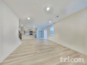 5054 Lawler Ln in Old Hickory, TN - Foto de edificio - Building Photo