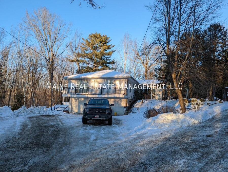 35 Hudson Rd in Old Town, ME - Building Photo