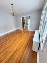 7 Flower St in New Rochelle, NY - Building Photo - Building Photo