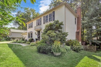 9713 Velilla Rd in Burke, VA - Building Photo - Building Photo