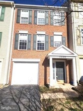 12102 Wallower Way in Linton Hall, VA - Building Photo - Building Photo