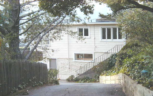 29-31 N Knoll Rd in Mill Valley, CA - Foto de edificio - Building Photo