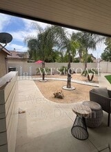 15425 Brasa Ln in Moreno Valley, CA - Foto de edificio - Building Photo