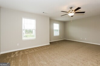 518 Firethorn Ct in Villa Rica, GA - Building Photo - Building Photo