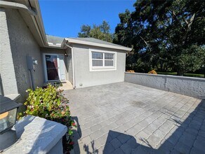 196 Hunter Ct in Palm Harbor, FL - Building Photo - Building Photo