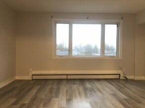 17 Buchanan St in Cobourg, ON - Building Photo - Building Photo