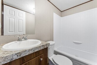 184 S King Charles Ct in Rocky Mount, NC - Building Photo - Building Photo