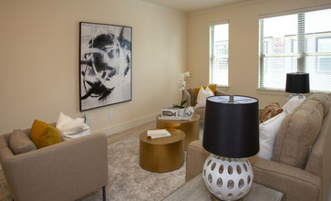 Hartford Townhomes in Dallas, TX - Foto de edificio - Interior Photo