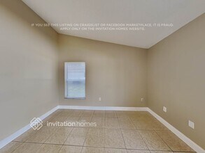 15945 Greater Groves Blvd in Clermont, FL - Foto de edificio - Building Photo