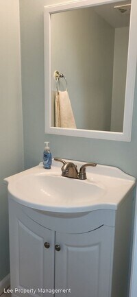 1024 Willow Green Dr photo'