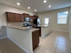 9008 Savannah Magnolia Ln in Orlando, FL - Building Photo - Building Photo