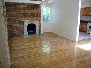 2419 Prospect St, Unit A in Berkeley, CA - Building Photo - Building Photo