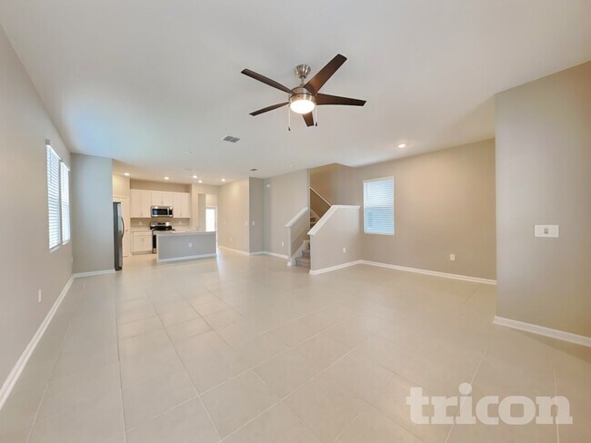 734 Squire Ave in Debary, FL - Foto de edificio - Building Photo