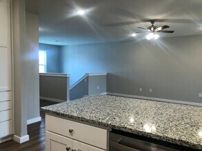 1411 W Pebblebrooke Dr in Ozark, MO - Building Photo - Building Photo