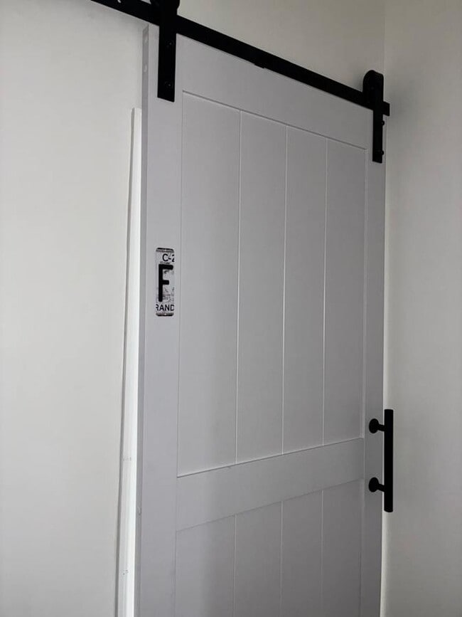 2827 E 5th Ave in Knoxville, TN - Foto de edificio - Building Photo