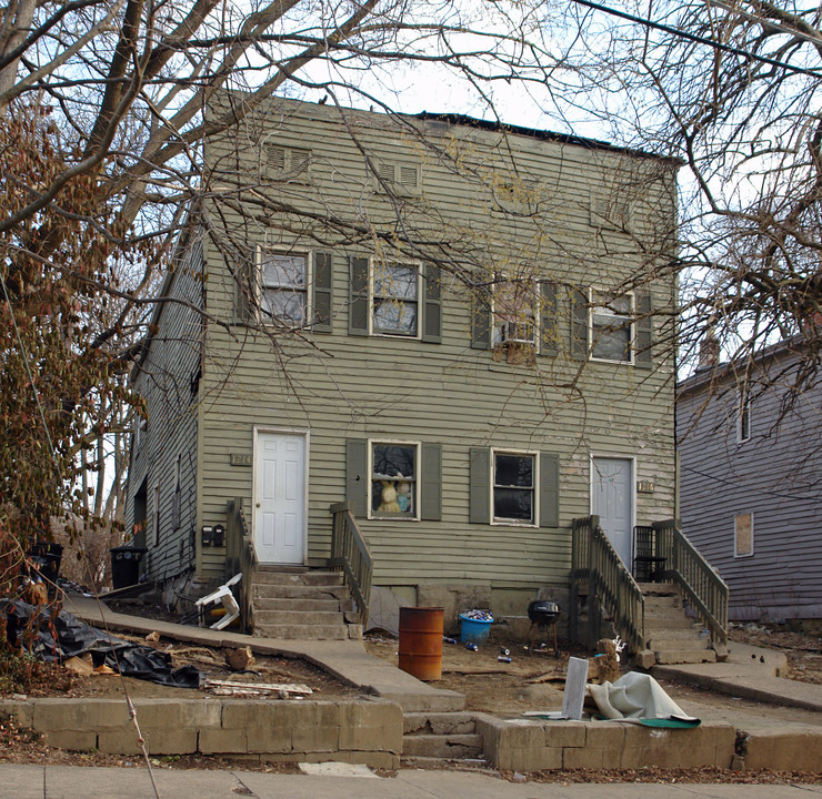 1214 Chapel St in Cincinnati, OH - Building Photo