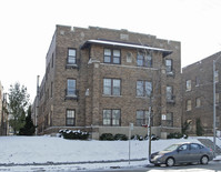 2636 N Oakland Ave in Milwaukee, WI - Foto de edificio - Building Photo