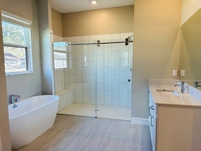 917 SE 42nd St in Ocala, FL - Building Photo - Building Photo