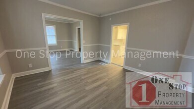 3427 Brooklyn Ave in Kansas City, MO - Foto de edificio - Building Photo