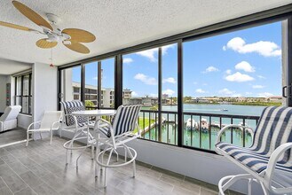 1748 Jupiter Cove Dr in Jupiter, FL - Building Photo - Building Photo