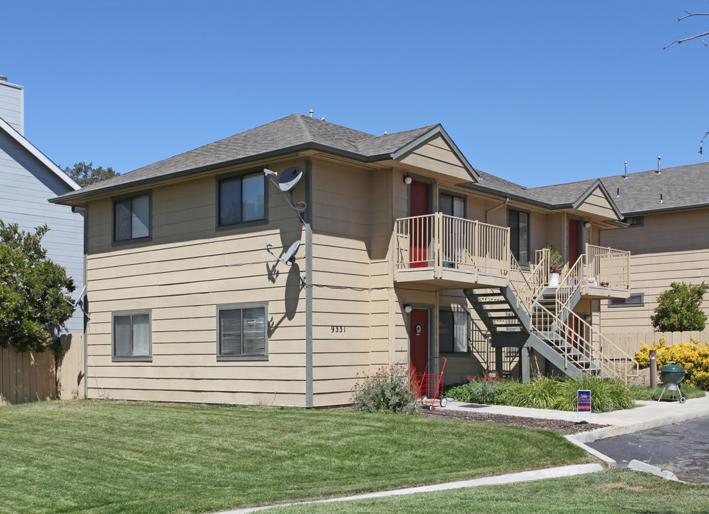 La Tierra Apartments in Atascadero, CA - Building Photo