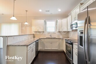 92 Squire St in Fuquay Varina, NC - Foto de edificio - Building Photo