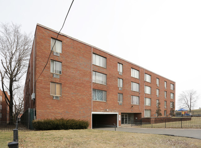 Collins Place in Hartford, CT - Building Photo - Building Photo