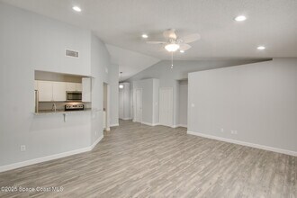 5492 Wendy Lee Dr in Titusville, FL - Building Photo - Building Photo