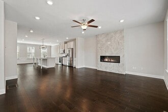 4240 Hickory Pne Aly in Doraville, GA - Building Photo - Building Photo