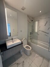 SE7T in Montréal, QC - Building Photo - Building Photo