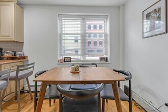 233 Grand St in Hoboken, NJ - Building Photo - Building Photo