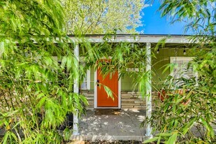 408 Hammack Dr in Austin, TX - Building Photo