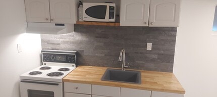 74 Burnaby Blvd in Toronto, ON - Building Photo - Building Photo