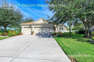 7603 Charleston St in Bradenton, FL - Building Photo