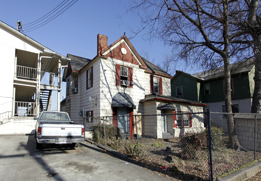 1703 Highland Ave in Knoxville, TN - Foto de edificio